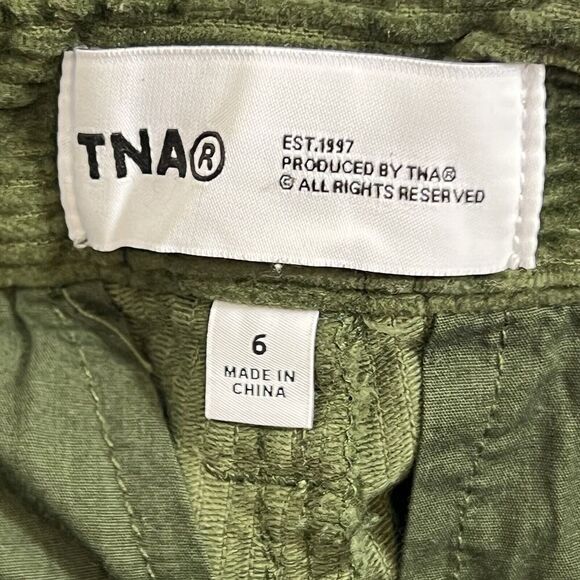 Aritzia Green Straight Leg Pants - Picture 5 of 5